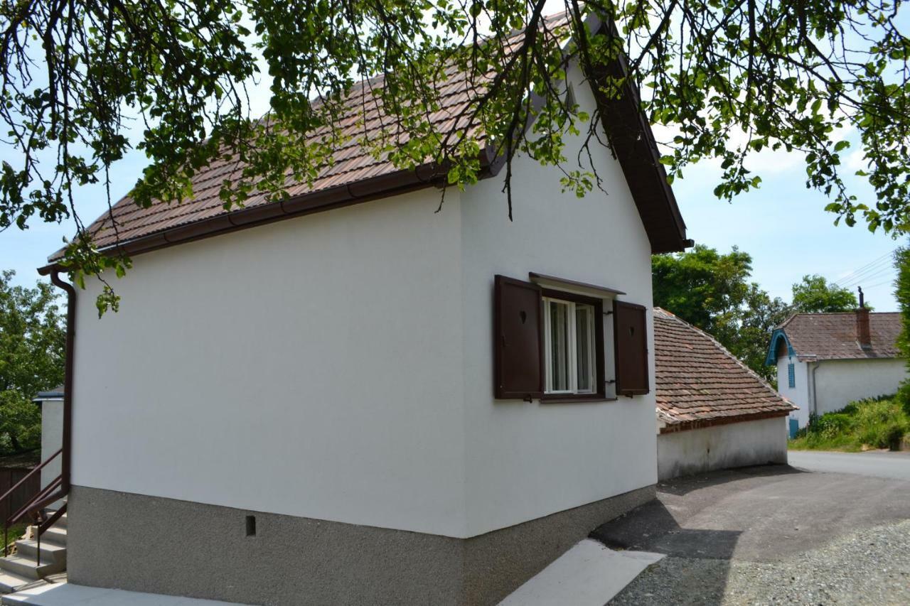 Ferienwohnung Kleines Kellerstöckl Nimm 2 Rechnitz Exterior foto